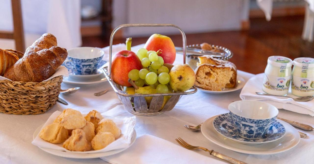 مبيت وإفطار Corneliano d'Alba Palazzo Sismonda المظهر الخارجي الصورة