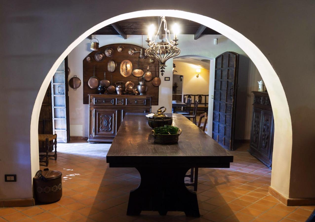 مبيت وإفطار Corneliano d'Alba Palazzo Sismonda المظهر الخارجي الصورة