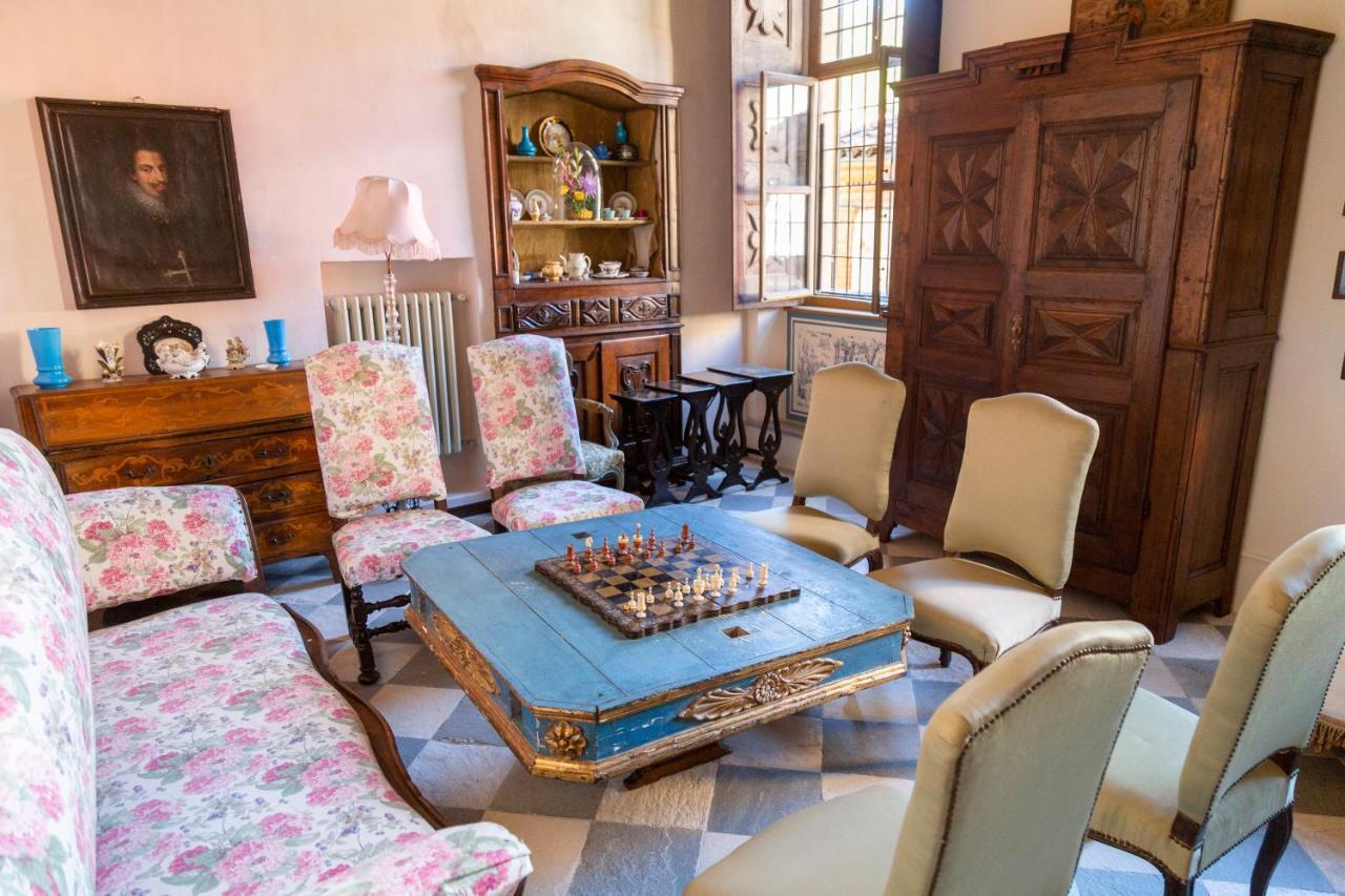 مبيت وإفطار Corneliano d'Alba Palazzo Sismonda المظهر الخارجي الصورة